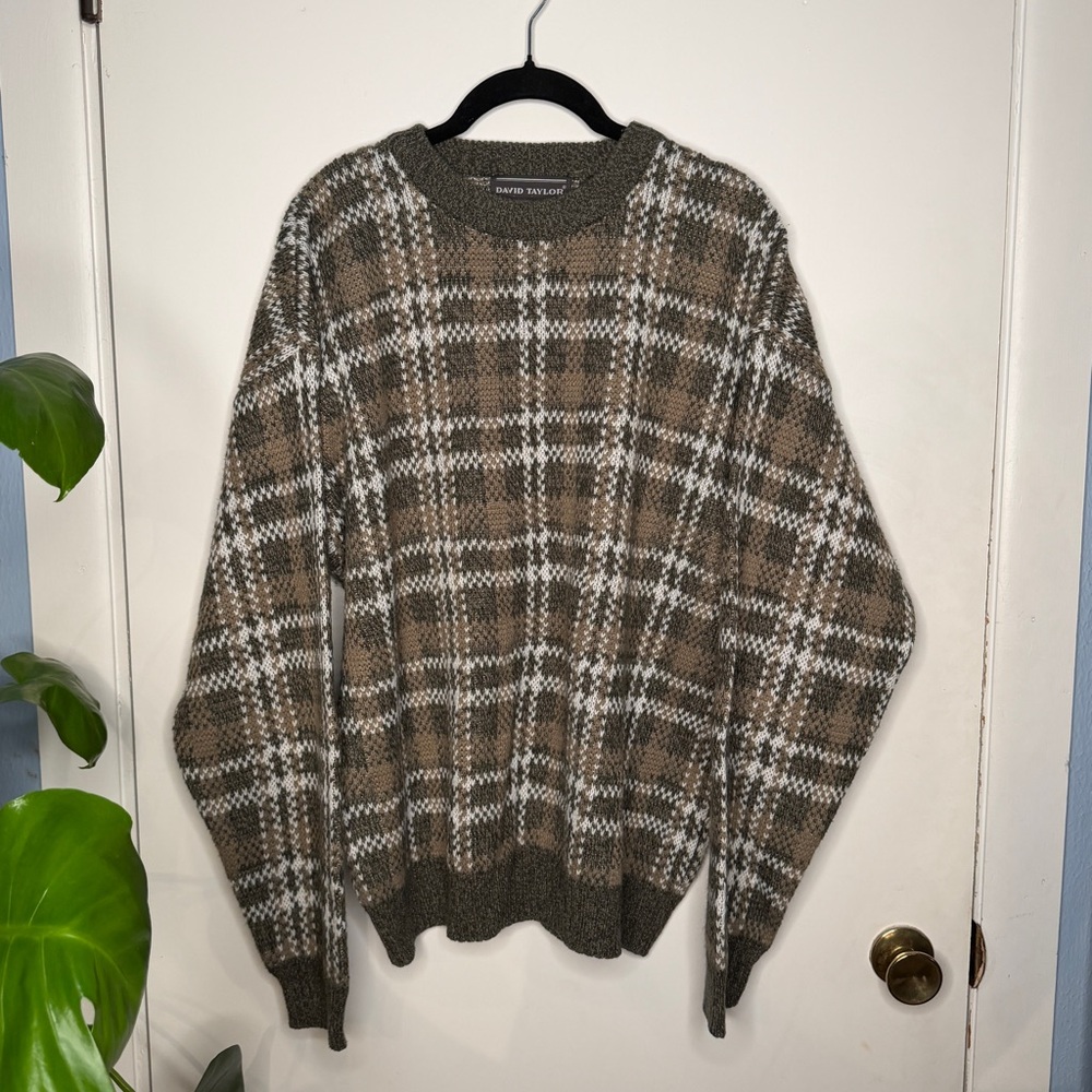 David Taylor Men's Plaid Crewneck Sweater - Picture 2 of 6